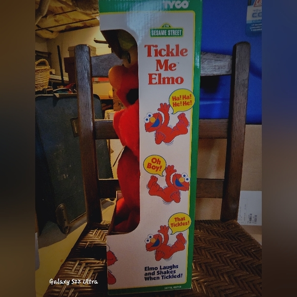 1996 Tickle Me Elmo - Picture 5 of 5